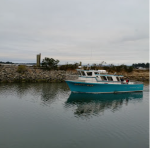 a small boat in a body of water